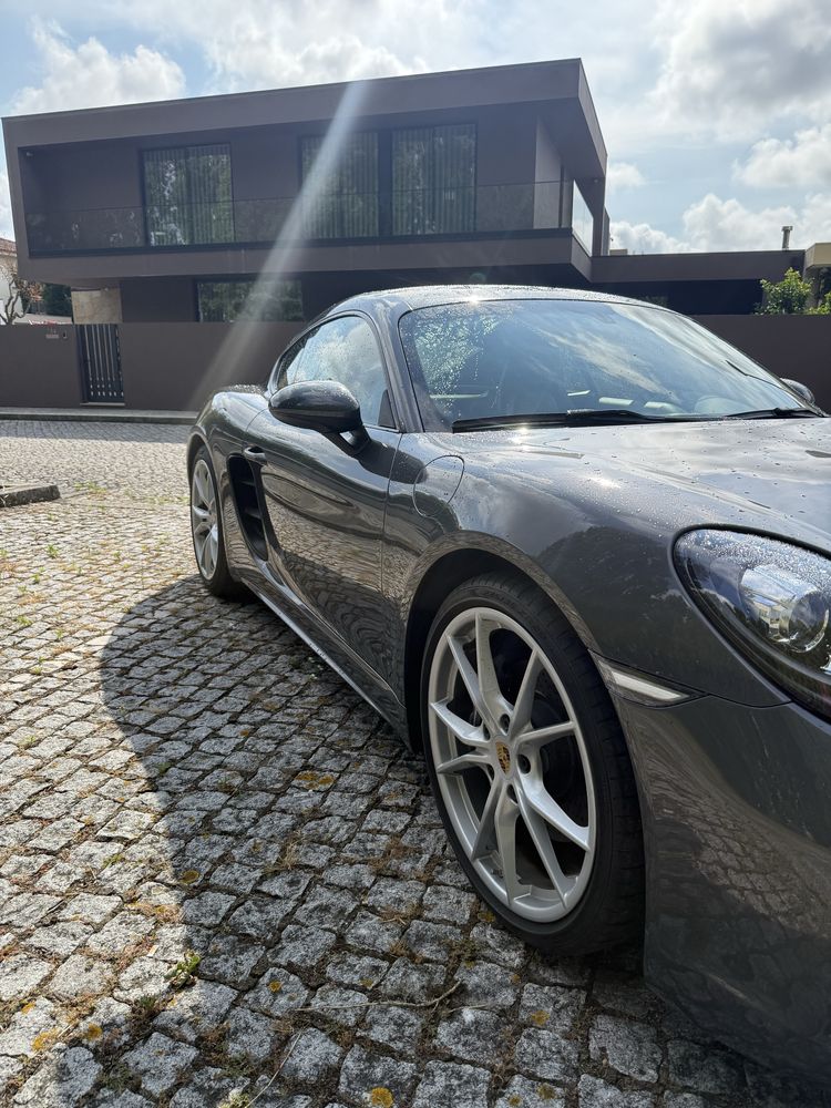 Porsche 718 cayman