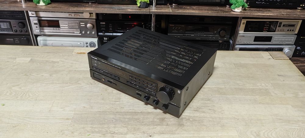 Ресивер Philips FR675/8Ω