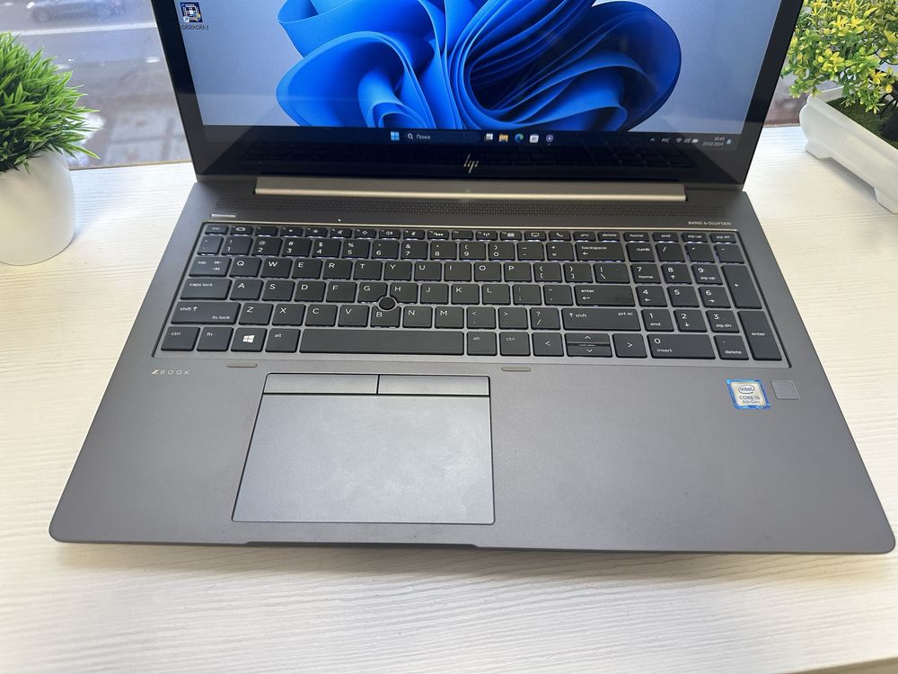 Металевий HP Zbook  15.6" FHD I5 16/256 Ati 2 GB Video!