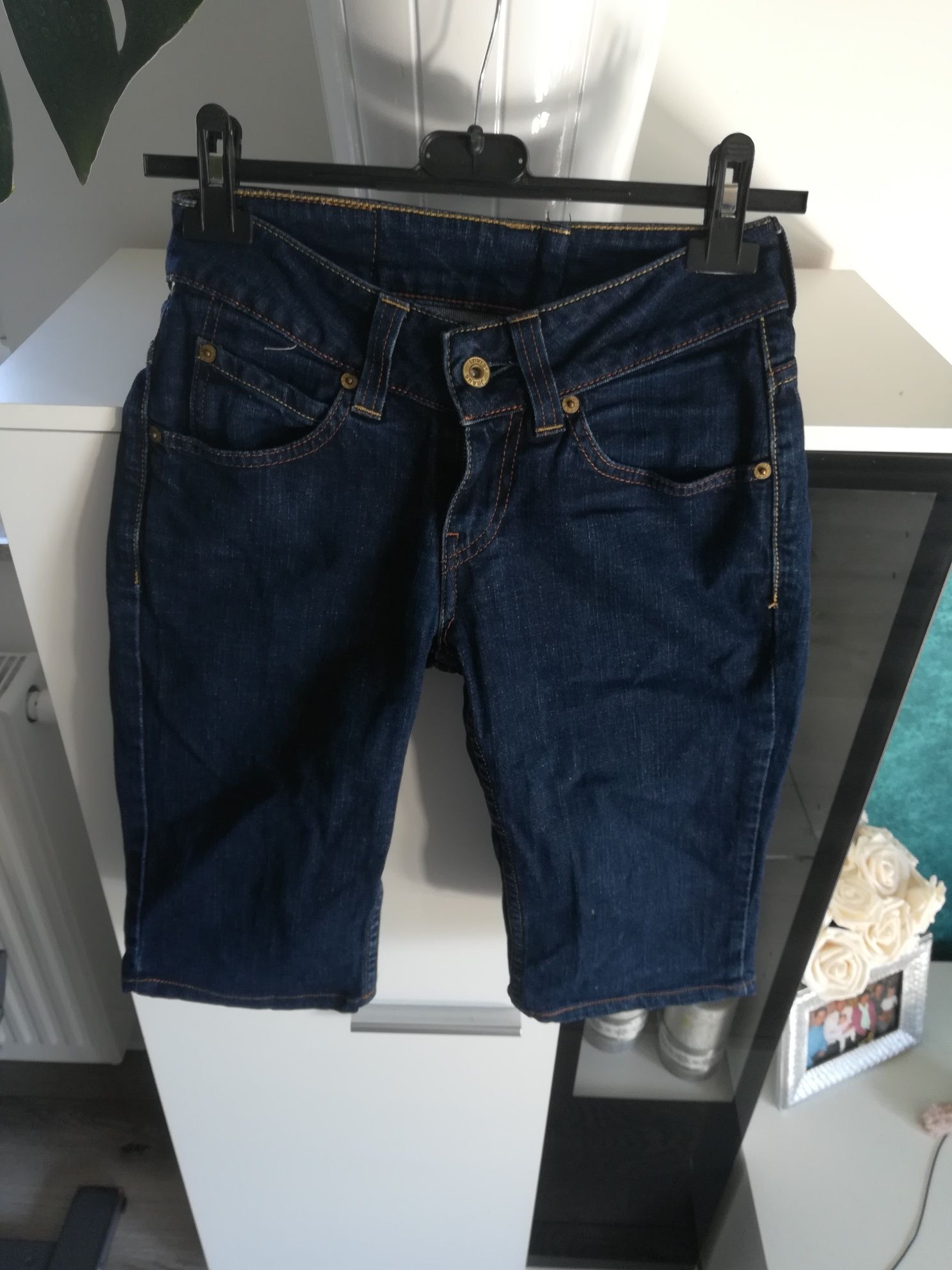 Levis spodenki damskie jeansowe