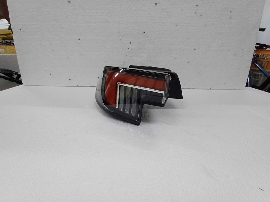 lampa lewa tył opel mokka b II 98337.21880