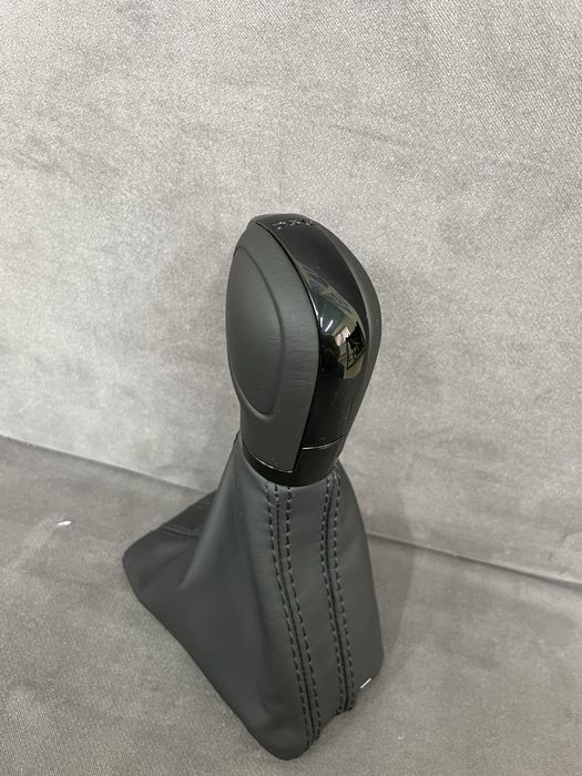 Ручка акпп з чохлом Jetta 6 / Golf 5-6 / Piano black / CARBON GTI GLI