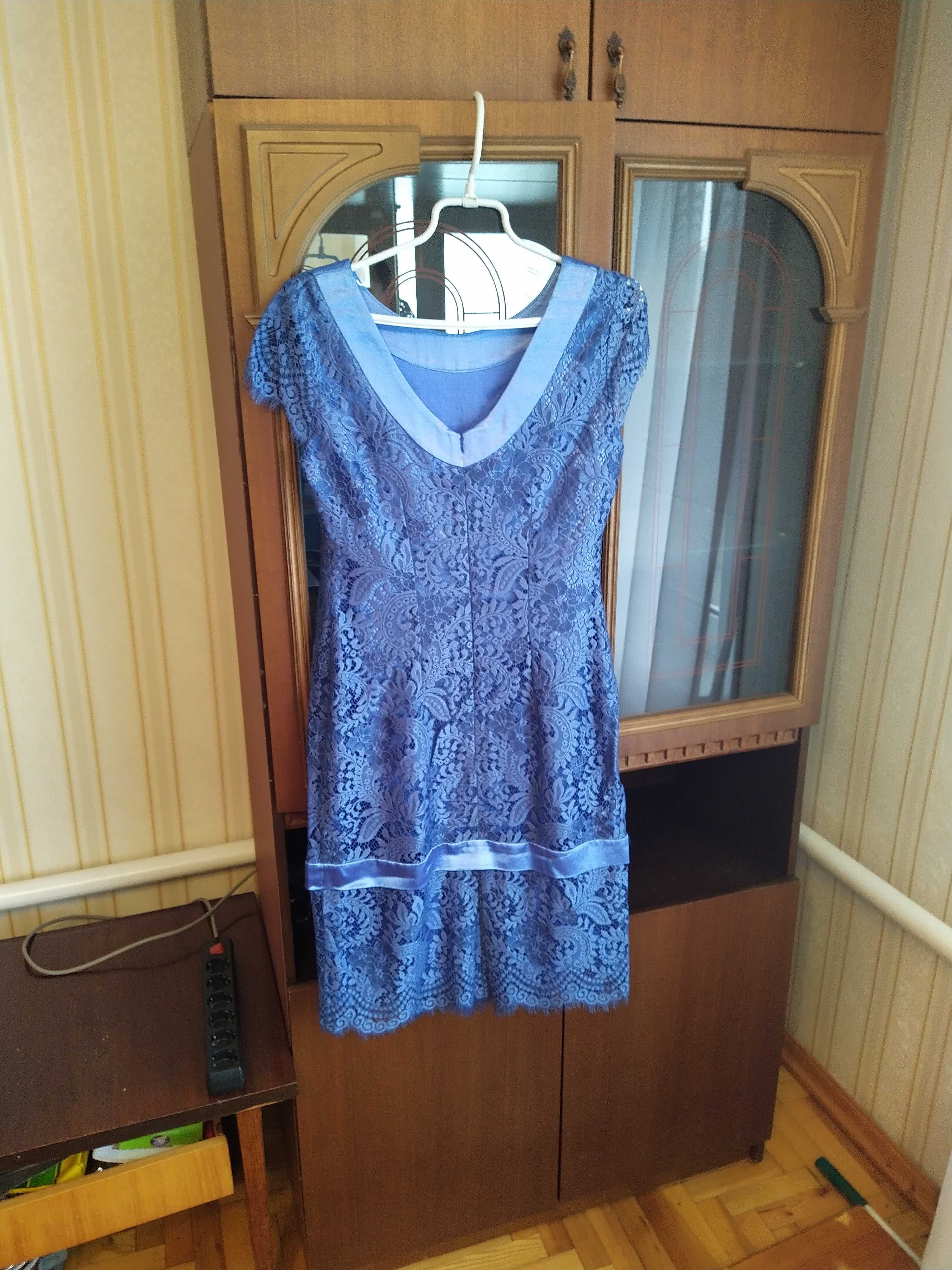 Плаття, сукня синьо-блакитна