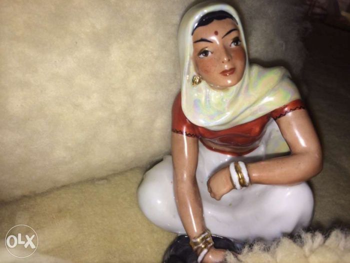 скульптура Индианка с жерновами