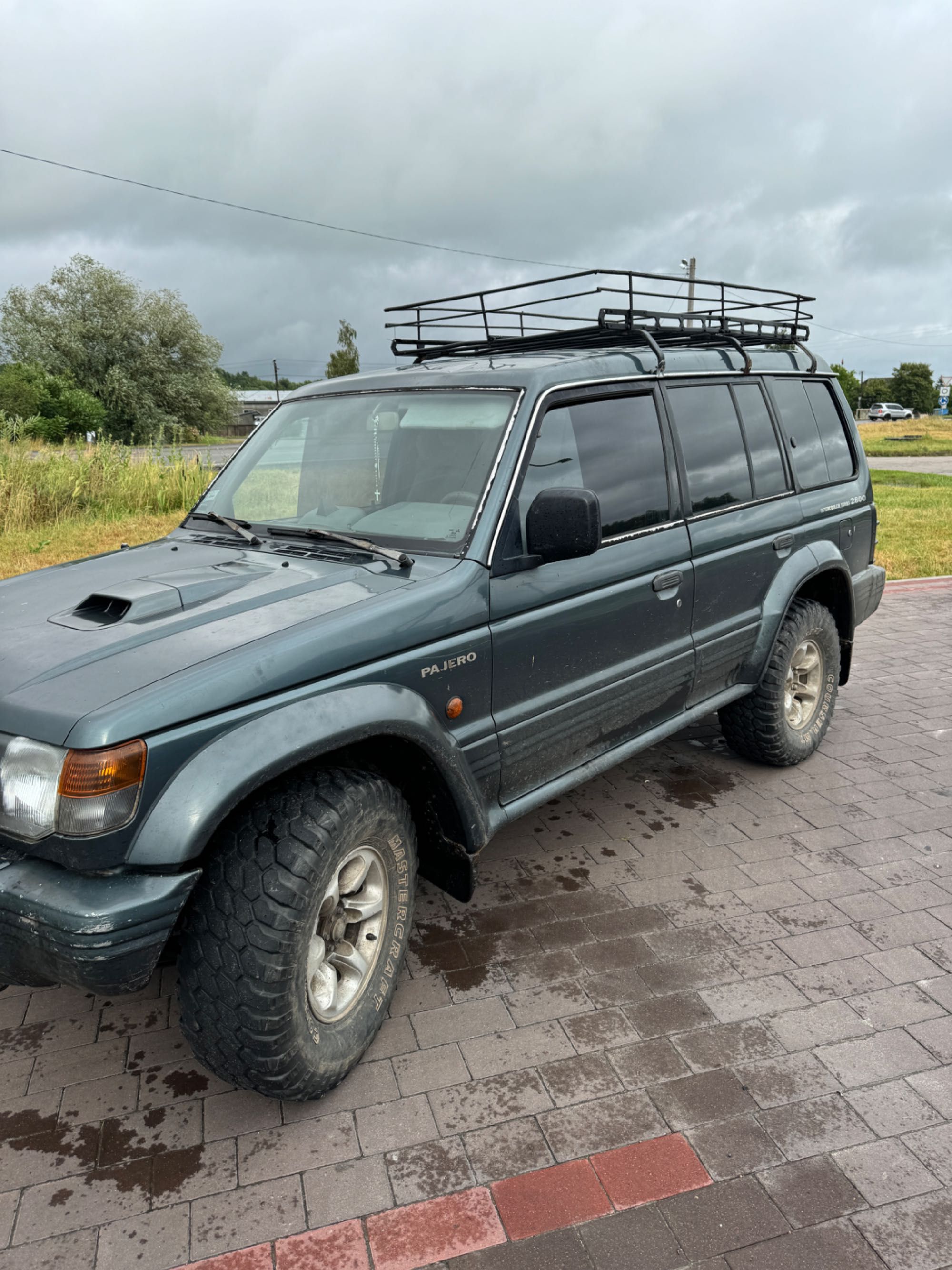 Mitsubishi Pajero 2