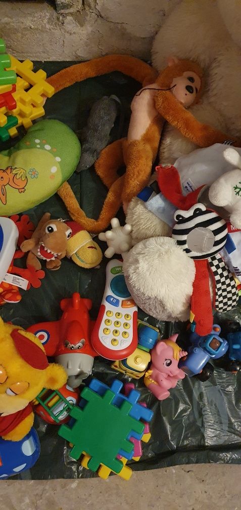 Zestaw zabawek od niemowlaka do prawie przedszkolaka