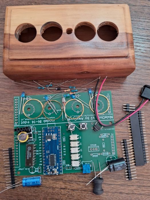 Часы - набор конструктор. Nixie clock ин 14 . Корпус на выбор + детали