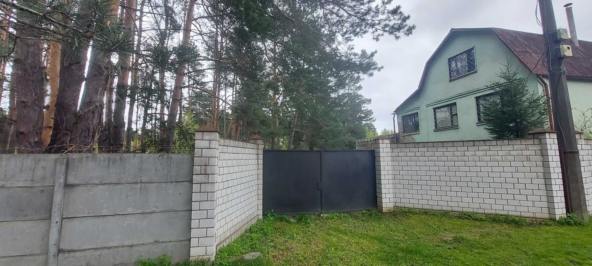 Продається З.Д.з будинком із шматочком власного соснового лісу
