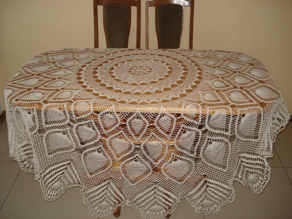 Скатертина в'язана