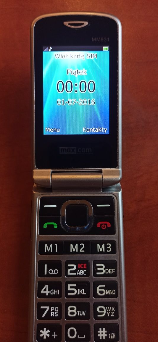 Telefon  Max comMM831