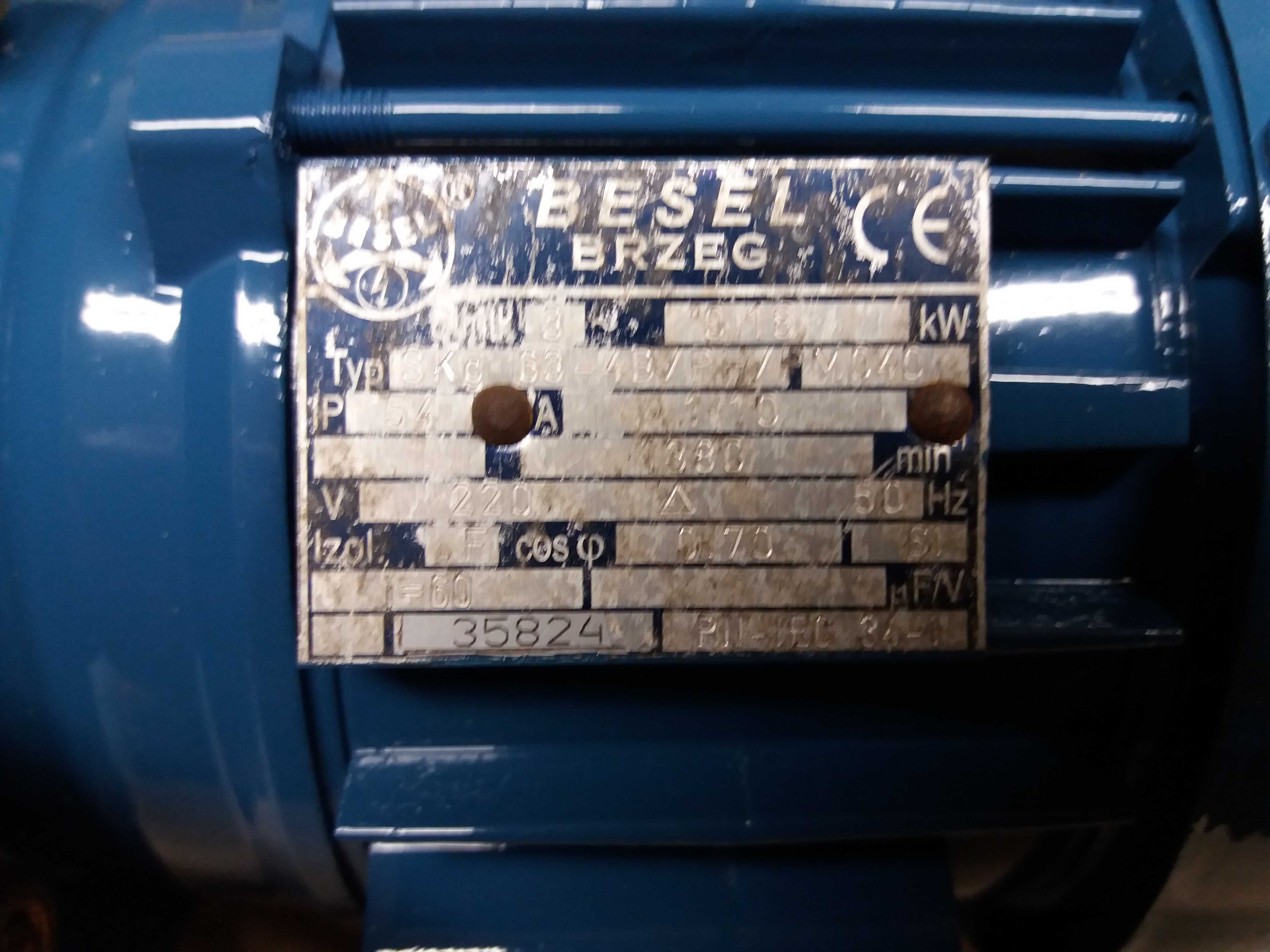 Motoreduktor SKG63-4B, 0,18 kW 1380obr/min, 220V/380, przełożenie i=60