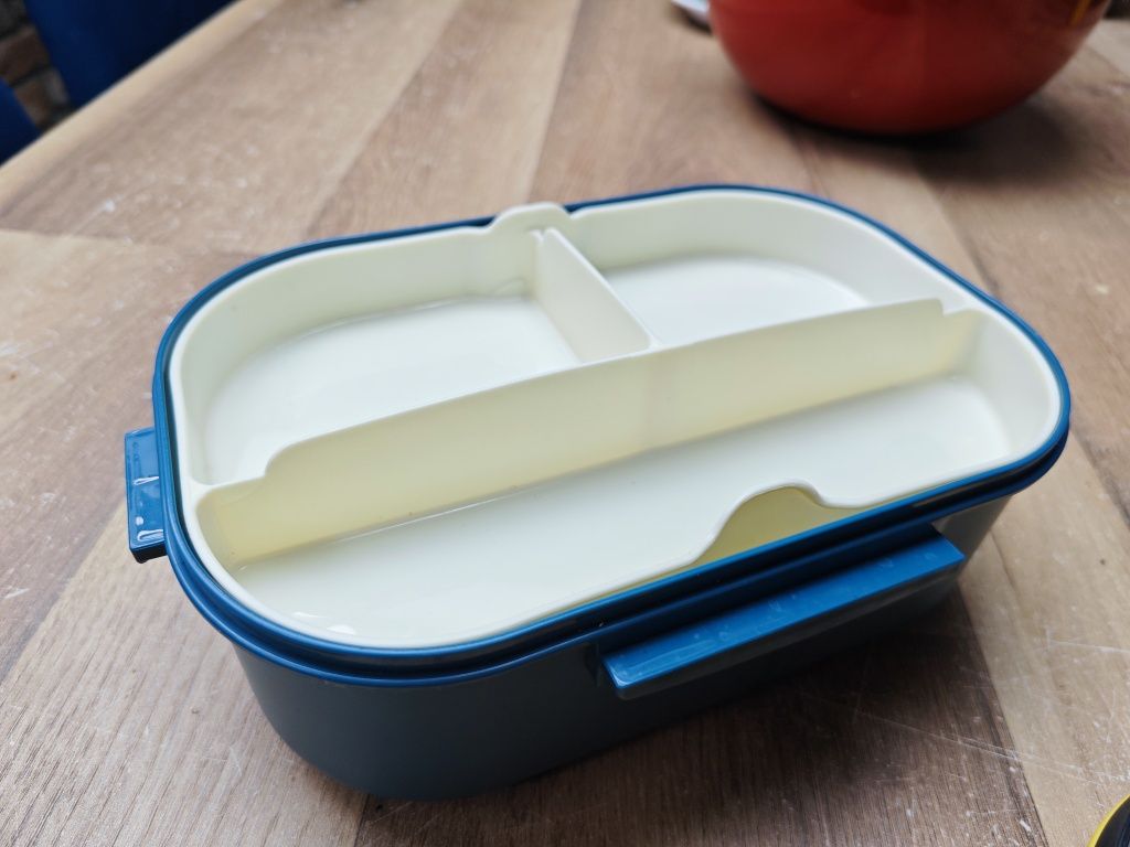 Lunch box pojemnik na śniadanie