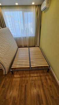 Металевий каркас-ліжко 160х200 з буковими ламелями