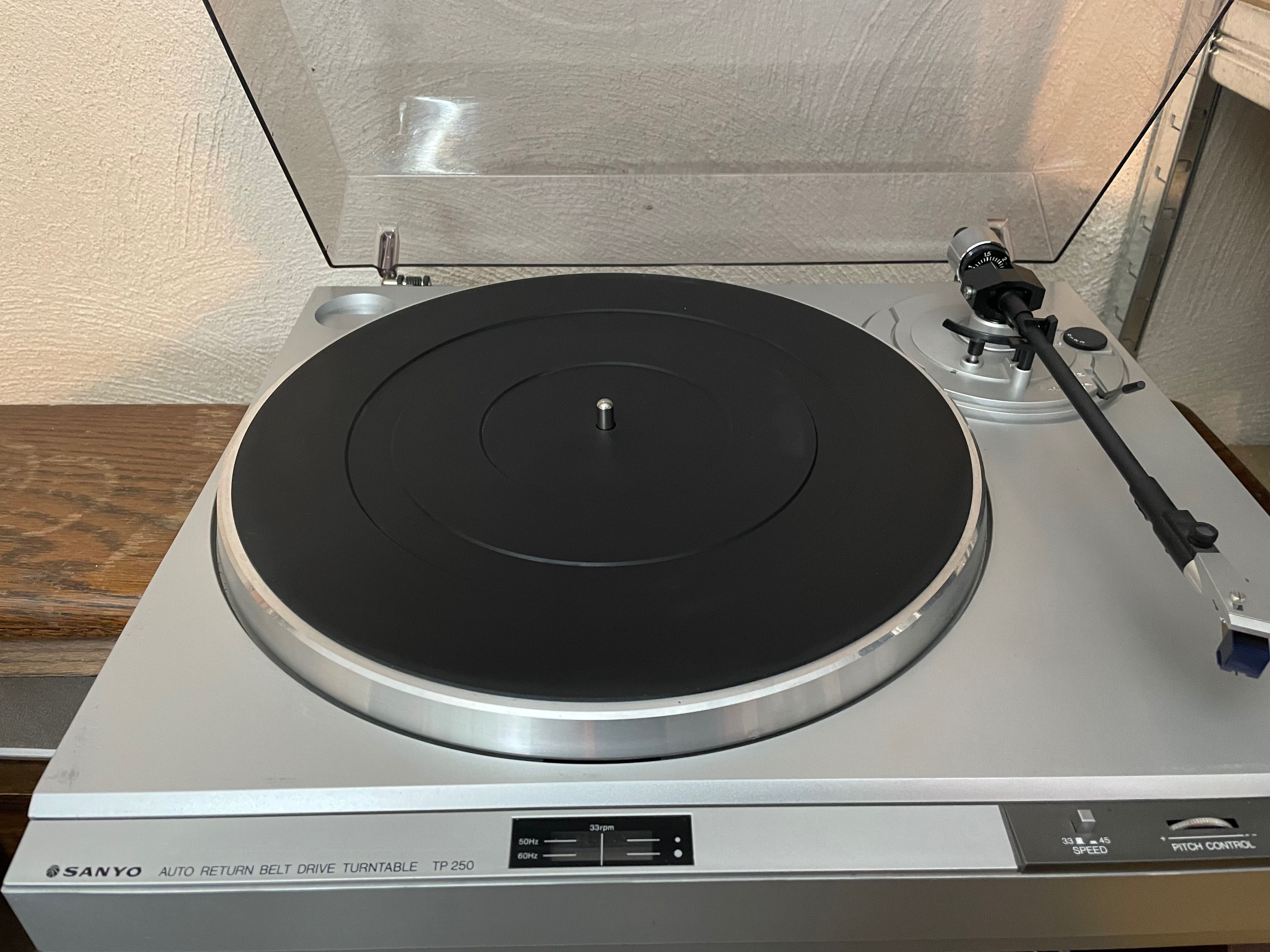Sanyo TP250 Gramofon
