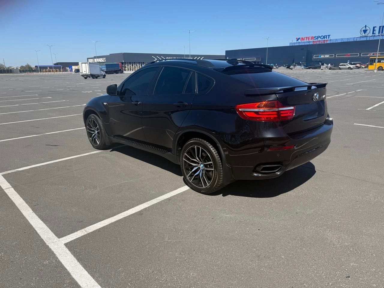 Автомобіль BMW X6M 50d