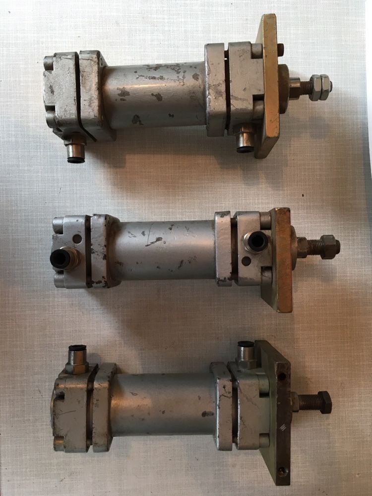 Распределители MAG SV-1/4-5/2-B-Y-Y 220 V с пневмоцилиндрами б/у