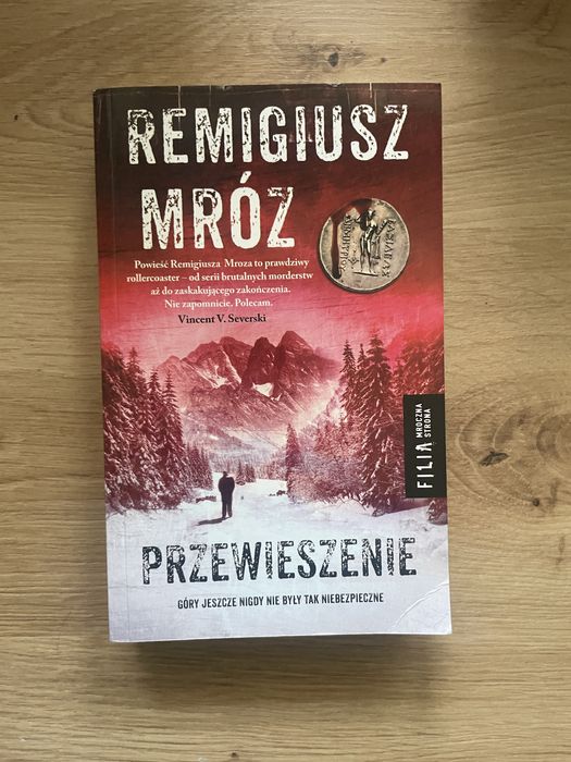 Remigiusz Mróz Przewieszenie