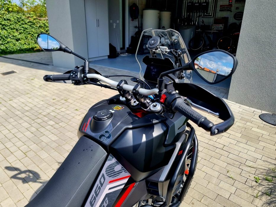 Aprilia Tuareg 660 24r. Salon PL FV23