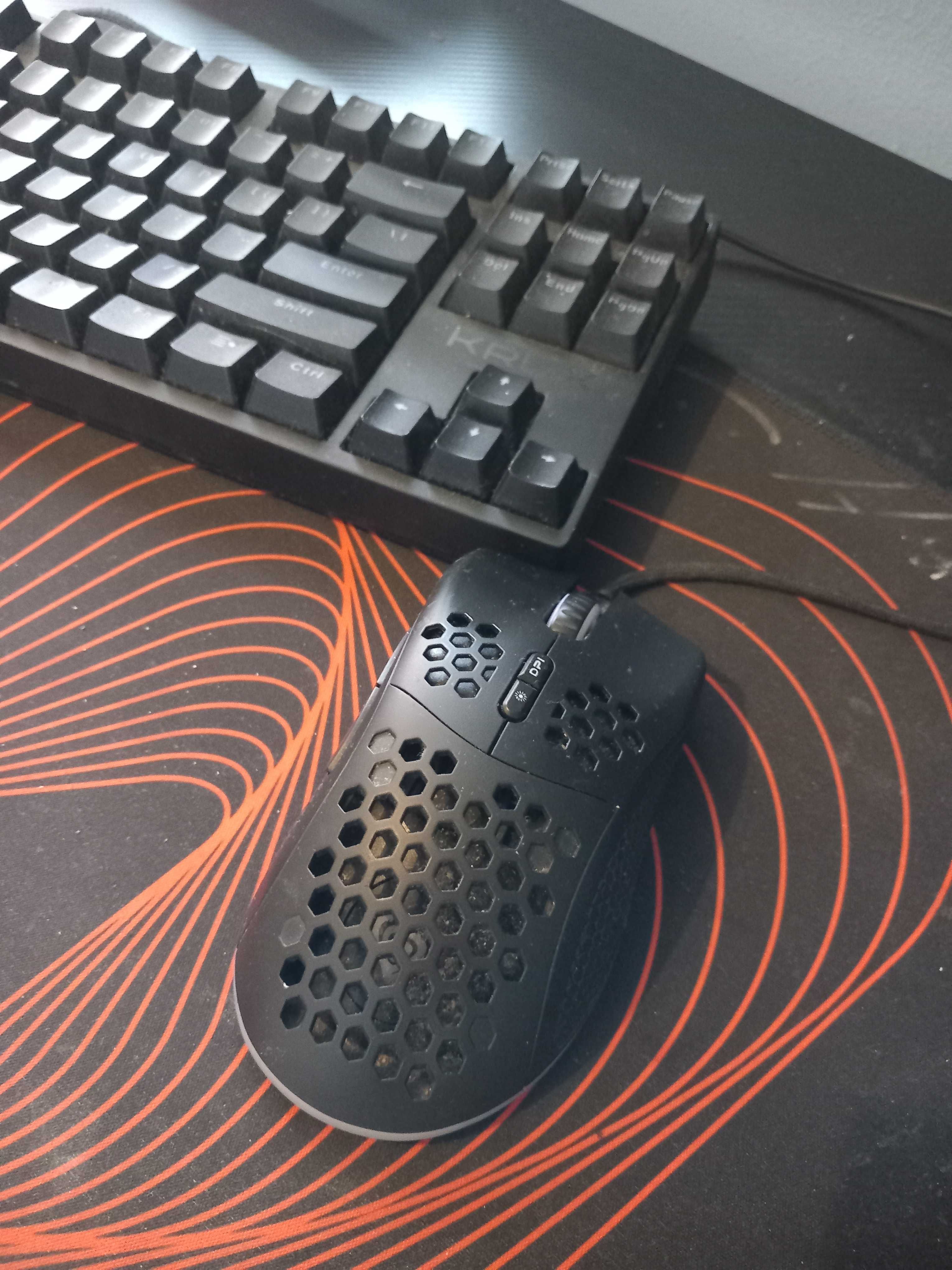 Komputer stacjonarny gamingowy INTEL i5 13 generacji komplet.