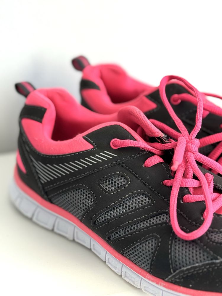 Sportowe buty damskie neon róż