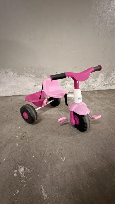 Triciclo menina rosa pouco uso