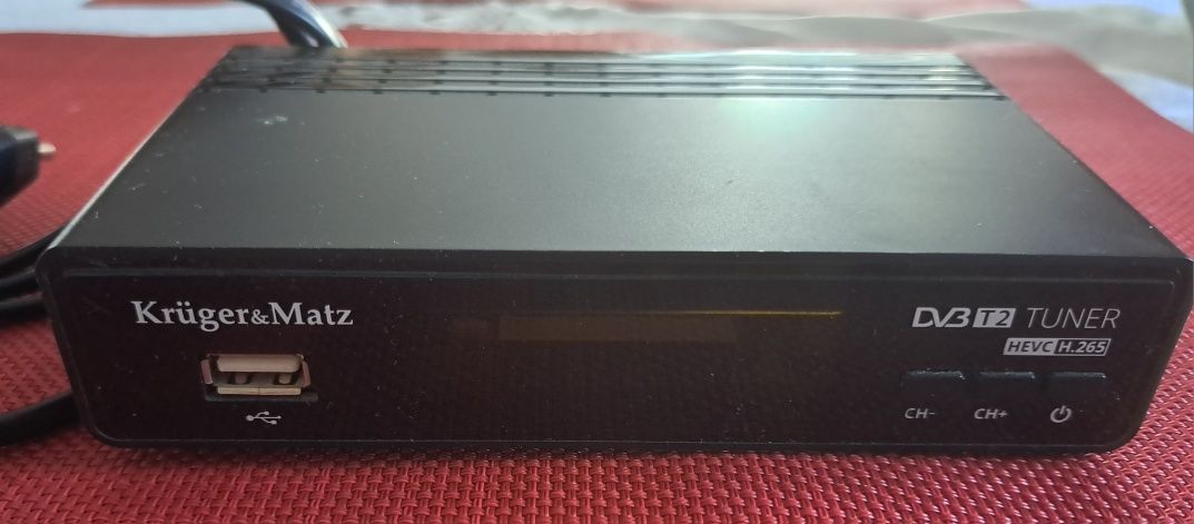 Dekoder DVB-T2 Kruger&Matz KM0550(brak pilot)