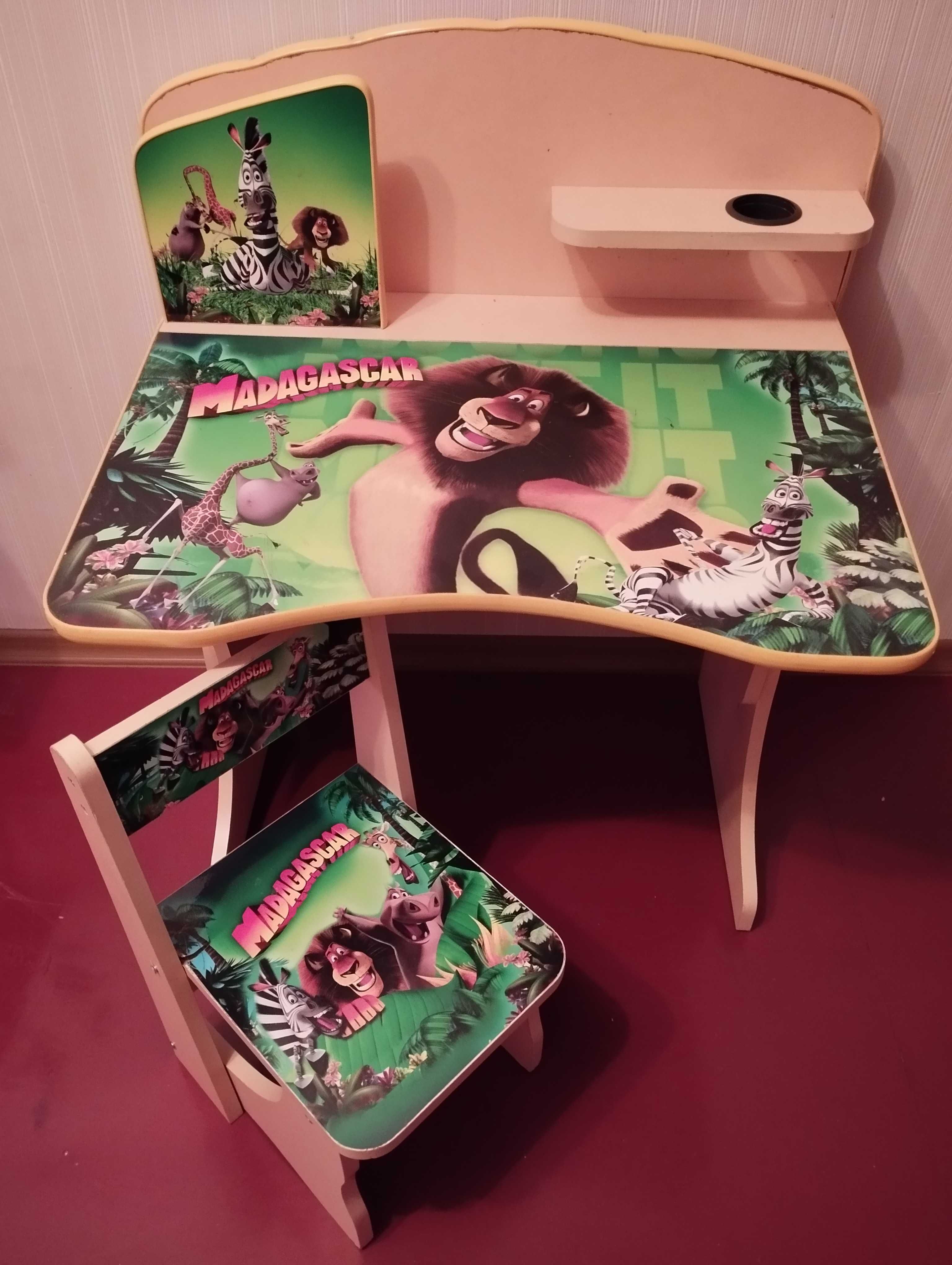 Детский комплект мебели стол парта стульчик мадагаскар
