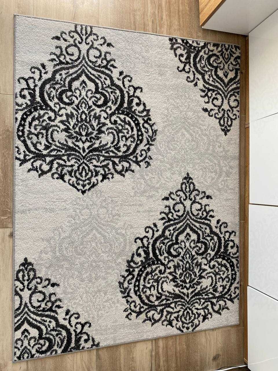 Dywan  w  wymiarach 160/120