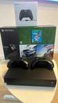 Sprzedam XBOX ONE X 1 TB + 2 pady