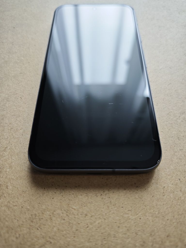 Google Pixel 8a 8/128GB Czarny + Etui 2szt