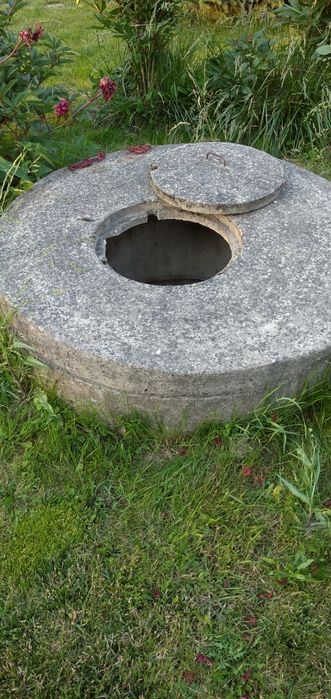 Kręgi betonowe dryny z włazem