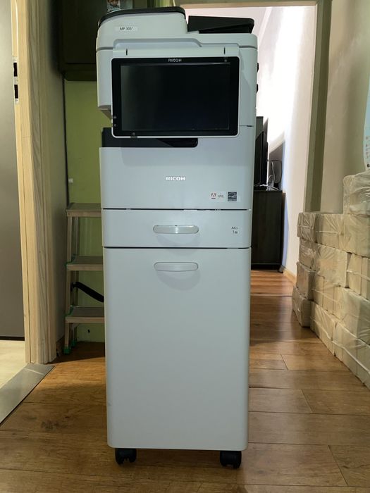 Kserokopiarka Ricoh MP305+ (w zestawie z szafką na kołkach)