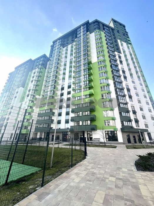 Продаж 2к квартири 76 кв.м в ЖК Сирецькі Сади, Сирець