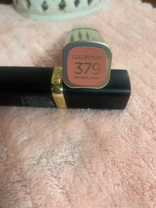 Помада женская Лореаль