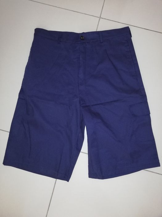 Calção multibolsos azul tamanho 42