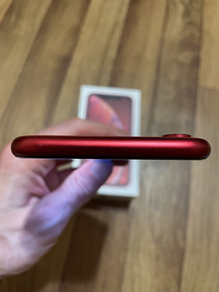 iPhone xr 64 gb red