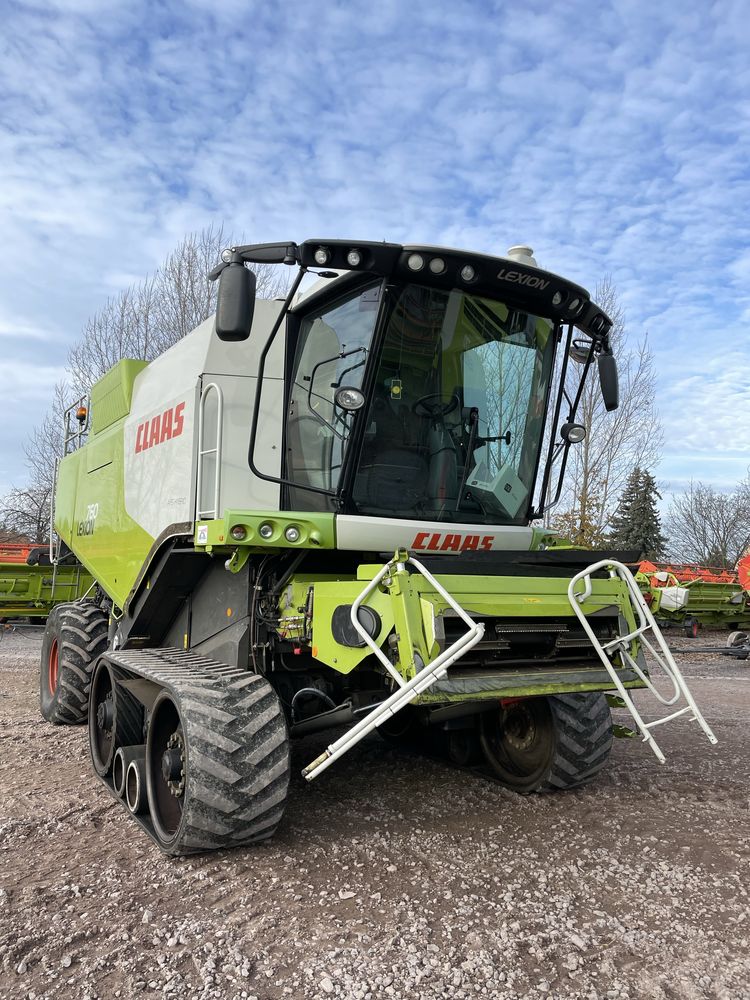 Комбайн Claas Lexion 760TT Vario900