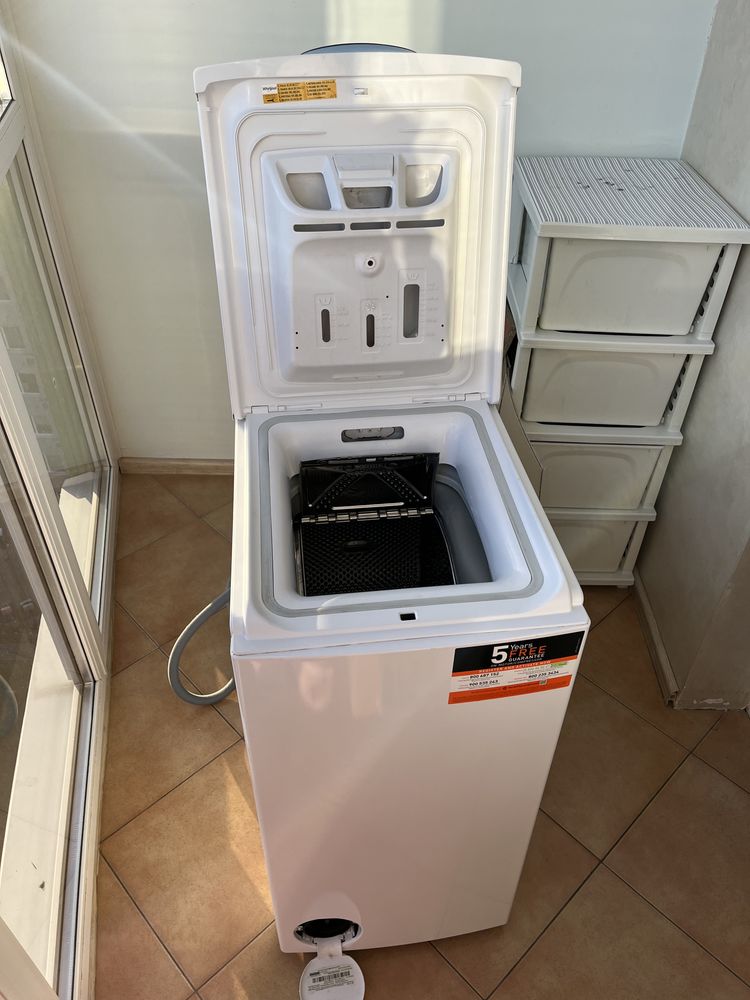 Продам пральну машинку Whirpool AWE 5080
