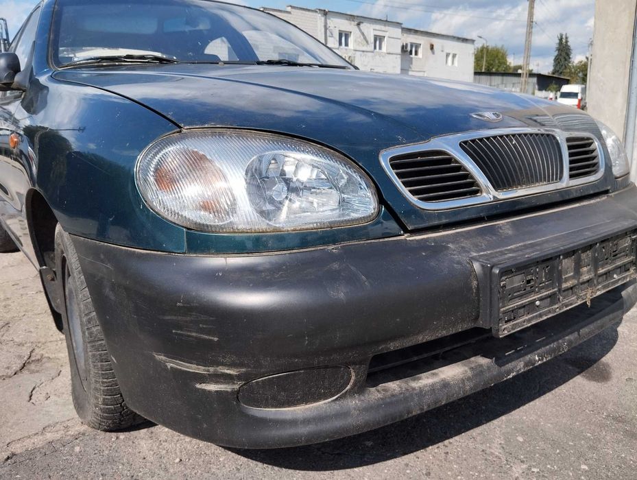 Daewoo Lanos 4D 1,4i 2000 r.Zderzak przedni.