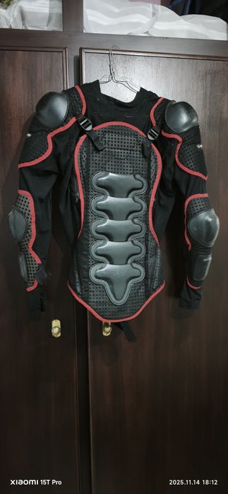 Colete de proteção para moto