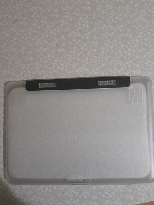 Чохол 10.1 новий