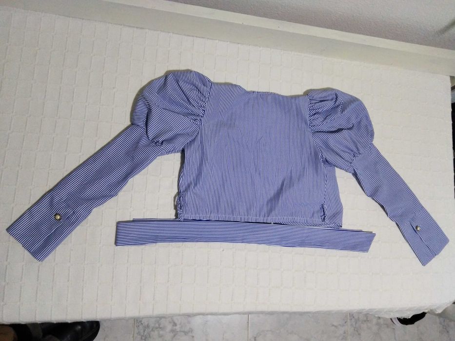 Camisola/blusa tipo Bolero "My Studio SRL"