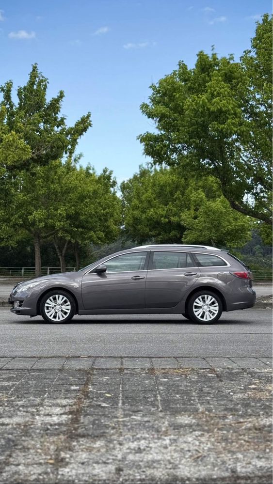 Mazda 6 de 2009 com 140cv