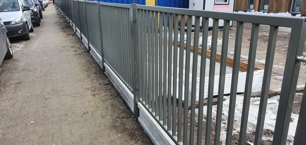 Balustrady, ogrodzenia, bramy ze stali czarnej i nierdzewnej