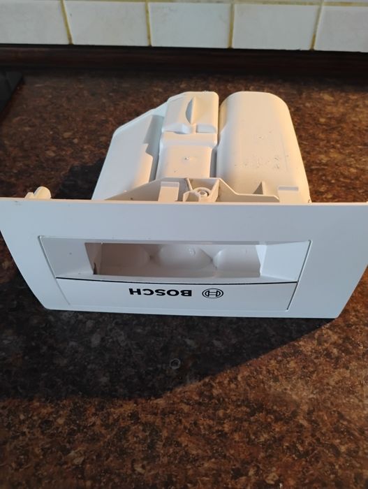 Szufladka do pralki Bosch Vario Perfect seria 4.