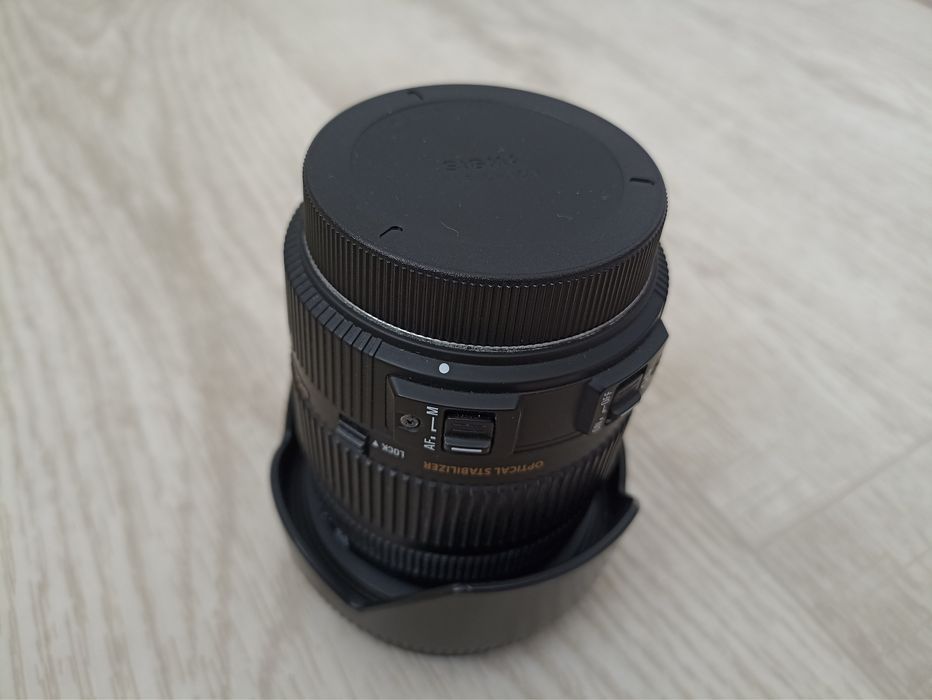 Об'єктив Sigma 17-50mm F2.8 EX DC OS HSM (Canon EF-S)