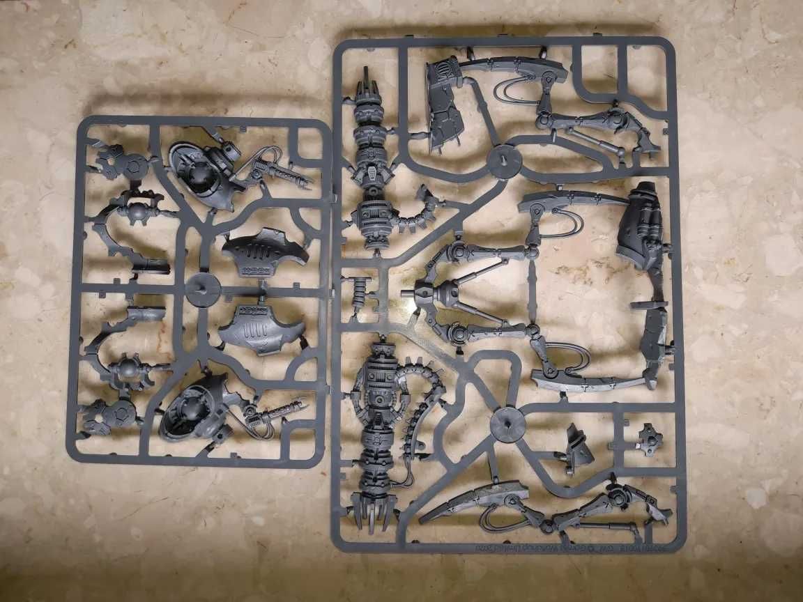 Necron Canoptek Doomstalker wypraska