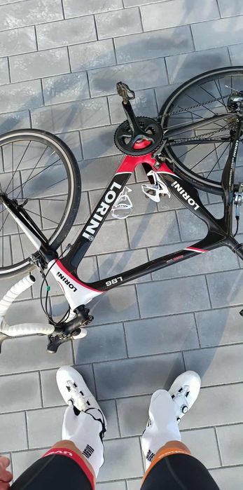 Rower szosowy Lorini karbonowy