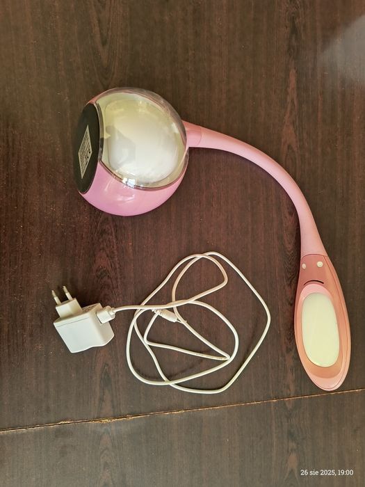 Lampka LED na biurko dla dziewczynki