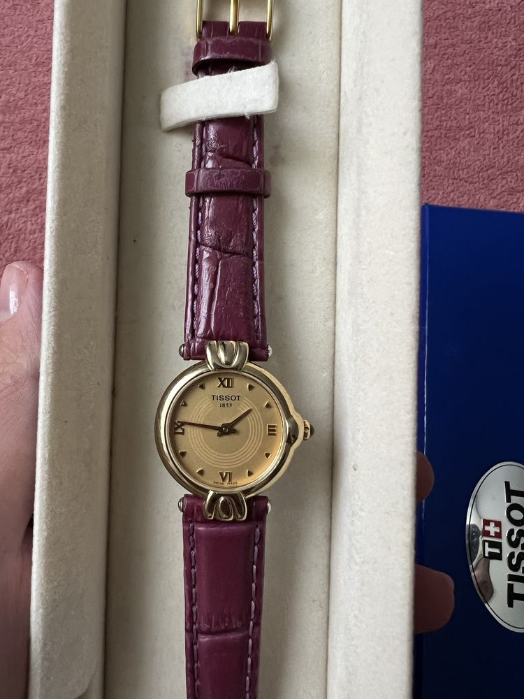 Годинник Tissot……………